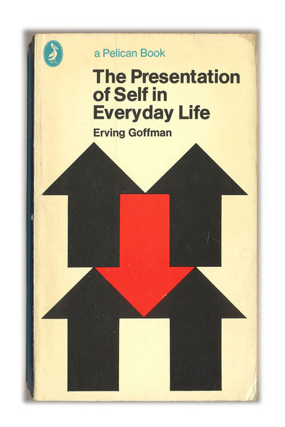 Soubor:Vsichni hrajeme divadlo.jpg