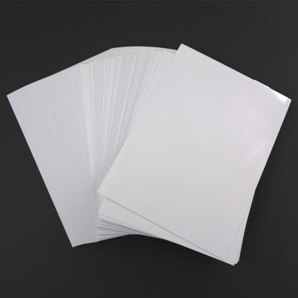 Soubor:Coated paper.jpg